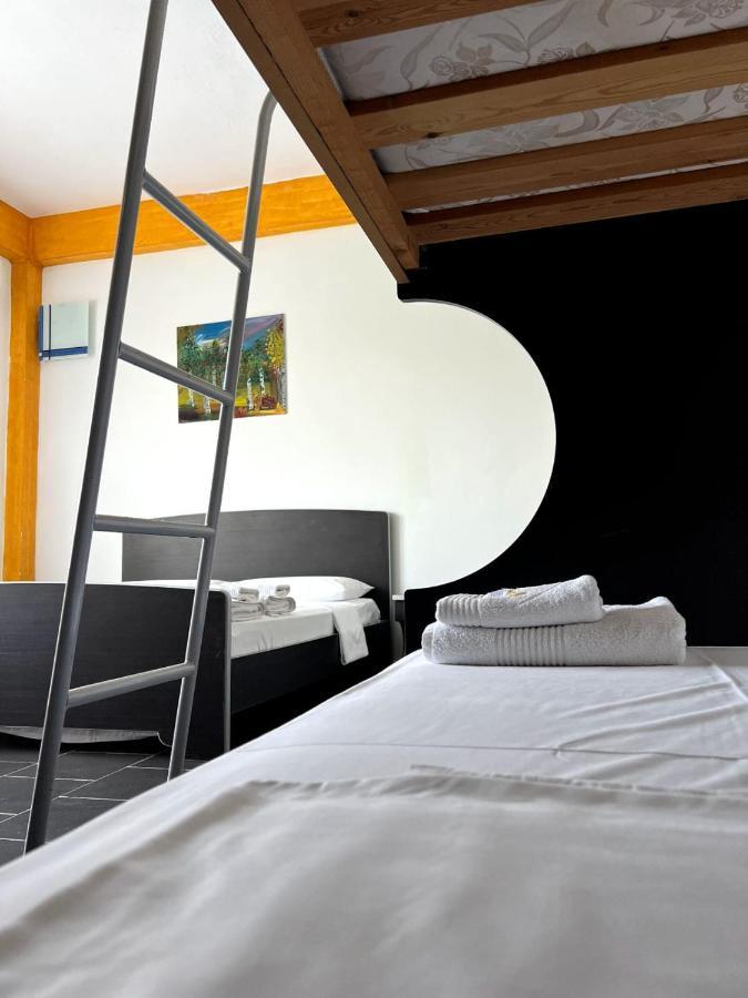 Hotel Orikum Dış mekan fotoğraf